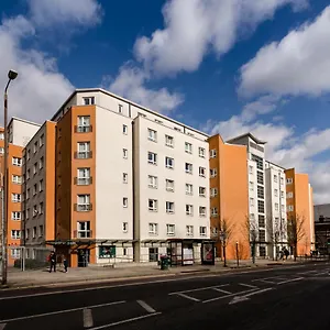 Mcmillan Student Village Apartment London
