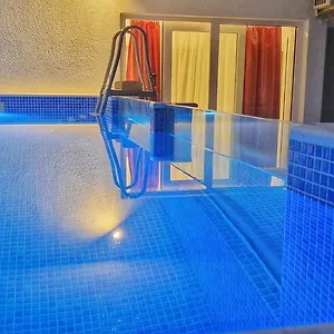 Luxury Maestral - Private Pool Apartment Split